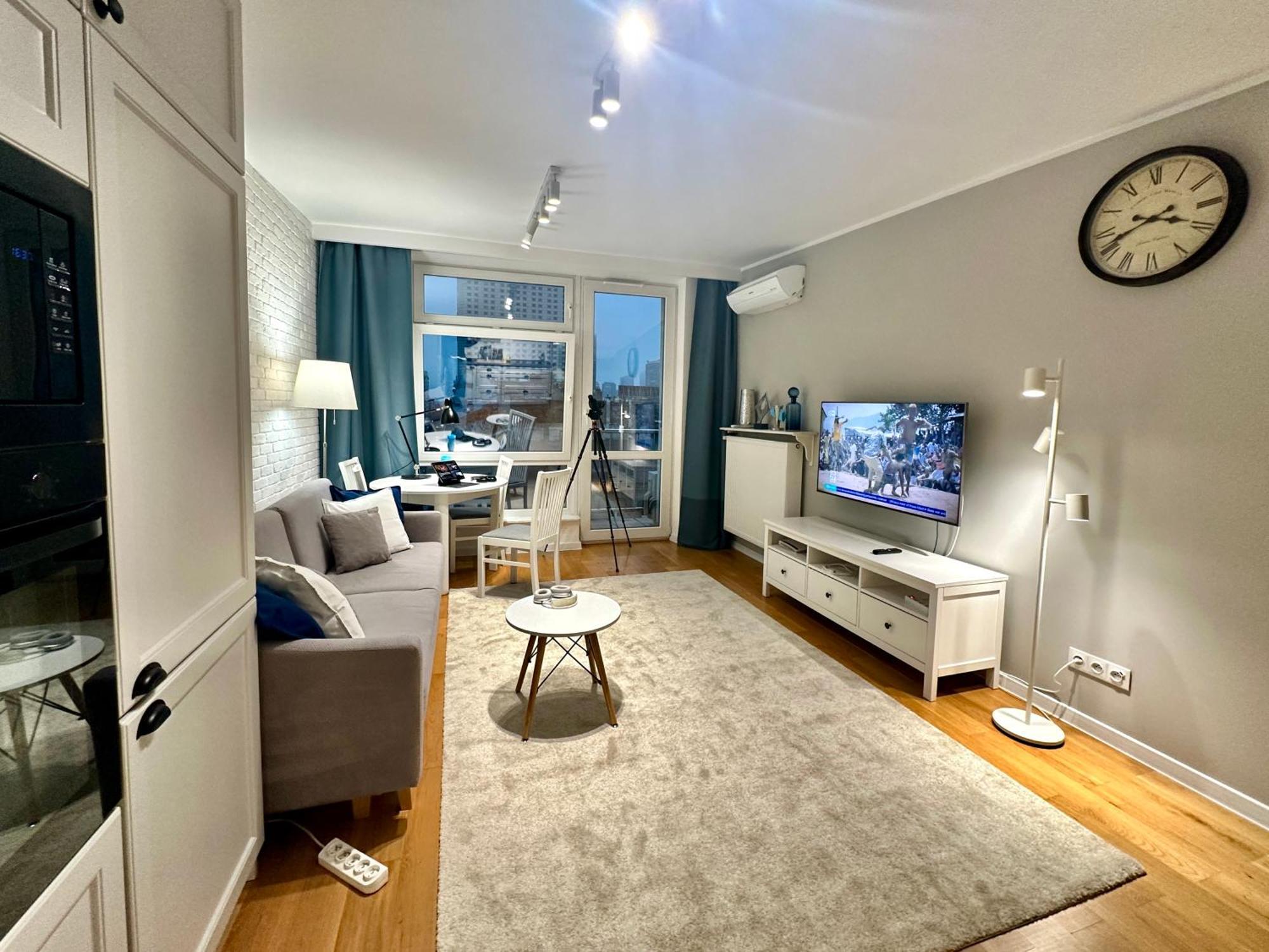 Apartament Smyk Wifi 1gbs 70tv Max Appletv Netflix Warszawa